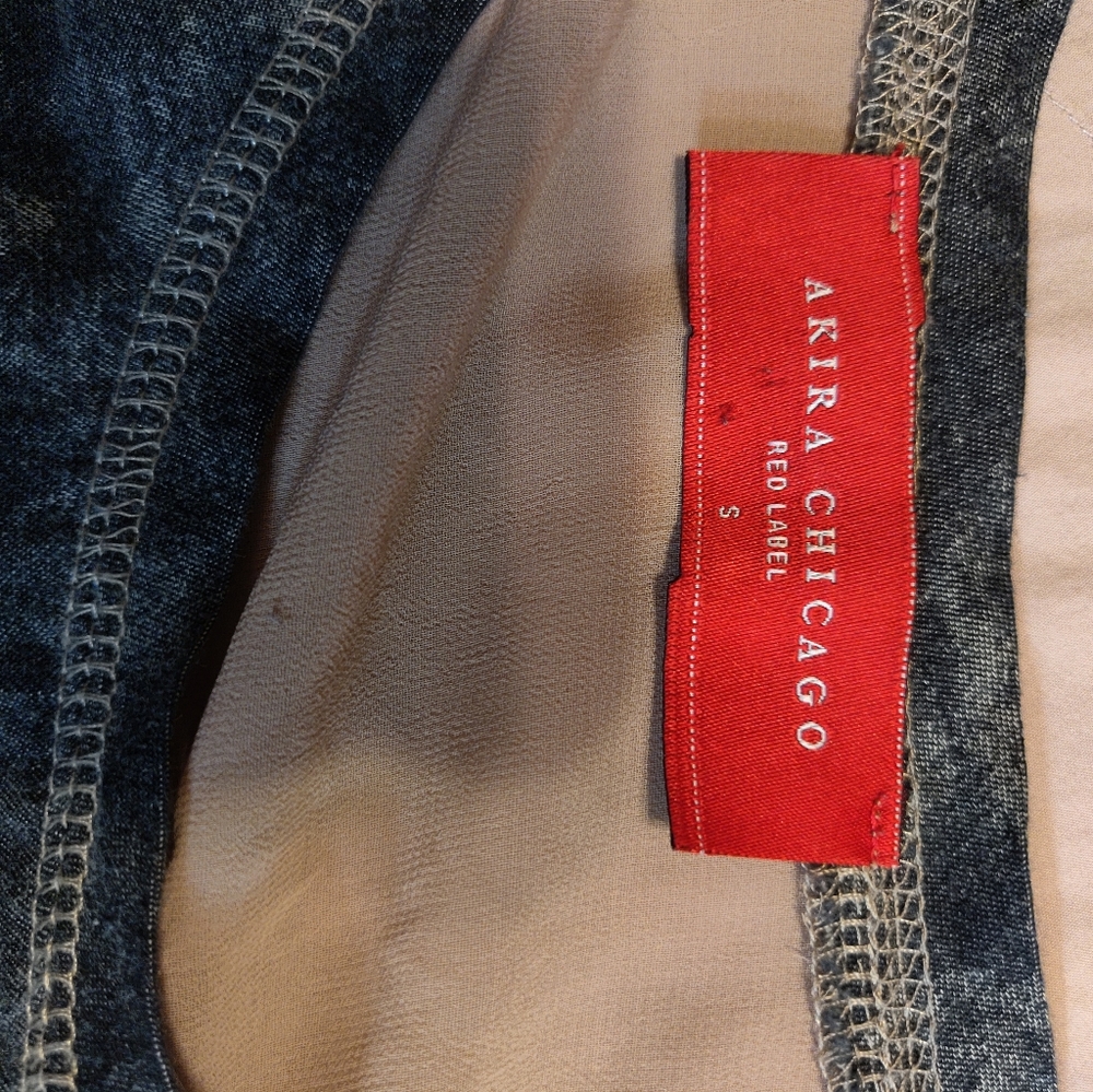 LAST CHANCE Akira Loose Fit Bat Wing Top - Picture 10 of 16